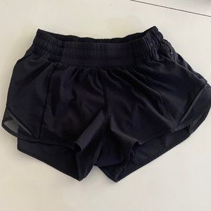 Lululemon Hotty Hot Short - Low Rise Size 0